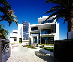 Most Beautiful Houses In The World Luxury House In Surfers Paradise Queensland Australia Modern House Design Modern Mansion House