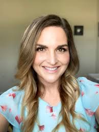 Kristen Saenz, Mobile Notary Signing Agent