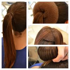 Pettinali per rimuovere eventuali nodi. Come Fare Uno Chignon Facile Per Capelli Lunghi Tutorial E Video Come Fare Online