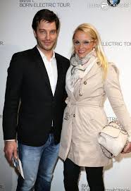 Cette année 2019, le couple formé par élodie gossuin et bertrand lacherie va fêter ses noces de muguet le 1er juillet 2019. Elodie Gossuin Enceinte De Son Troisieme Enfant Avec Bertrand Lacherie Bienvenue Au Pays Des Mille Et Une Nuit