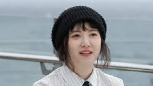 Sheena Cole's Instagram, Twitter & Facebook