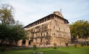 Top 10 Historical Places Related to ...