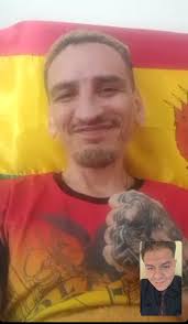 Cómo amo verte sonreír, hermano! Poco a poco recuperándote, ya algo más  estable, a la espera de las cirugías que te tienen que hacer para que estés  bien. Pronto estaremos en nuestra