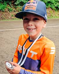 Unsere kleinen 50 ccm und 85 ccm Piloten beim MX Cup in Bielstein 🥳 Luke  Breuer