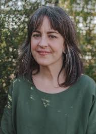 Howl written by Kat Patrick and illustrated by Evie Barrow. — Scribble