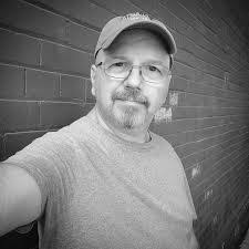 Darin Cox's Instagram, Twitter & Facebook