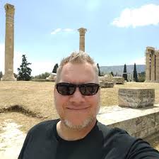 Is Poas volcano worth visiting in one day?