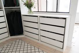 Lige Siden Christoffer Byggede Vores Walk In Closet Her Har Jeg Simpelthen Faet Sa Mange Henvendelser Ang Kommode Ankleidezimmer Ikea Wohnungseinrichtung Deko