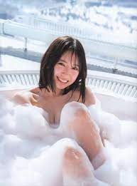 金村美玖、お風呂入浴とサウナで汗だくの谷間がエロいwwwwww | 芸能ハプニングTV