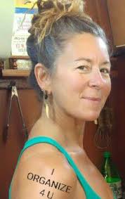 Hi there! My name is Micaela, and I'm so excited to welcome you to Refresh  Your Space! I help transform your spaces into clutter-free, organised areas  by tidying up and arranging whatever