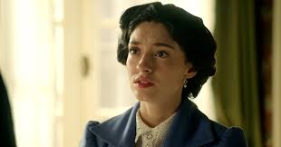 Buenos días #promisers! Hoy en #LaPromesa: ➡ La nueva vida de Curro como  lacayo no está siendo fácil ➡ Candela va al refugio y reconoce al  necesitado conflictivo Os esperamos con doble