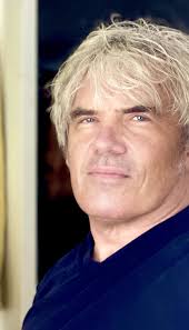 Mutual of Omaha's Wild Kingdom (TV Series 2002– )