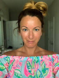 Appreciation post the woman with dark hair and glasses that works in one  stop