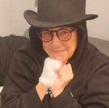 Although I am alumni and graduate from Simi Valley High School 1973 I lived 