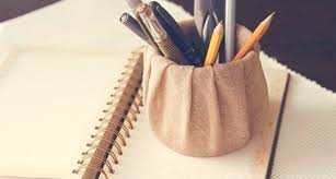 As nouns the difference between pensel and pencel is that pensel is while pencel is. 16 Pensil Dan Pemegang Pena Yang Tidak Biasa