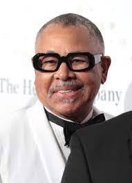 Kathy Amparan's Instagram, Twitter & Facebook