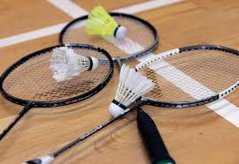 Whether you're practicing basic strokes or have mastered deceptive shots, a badminton set allows you to practice and play in your own yard. Praxisbeilage 14 Badminton Mobilesport Ch