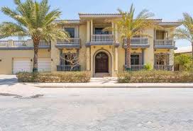 Palm Jumeirah Villa For Rent In 2020 Palm Jumeirah Villa Palm