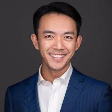 Azza Moawad's Instagram, Twitter & Facebook