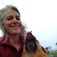 Carol Oldham's Instagram, Twitter & Facebook