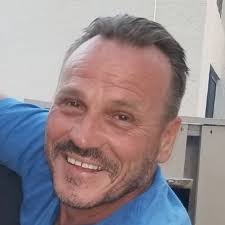 Vito Coraci's Instagram, Twitter & Facebook