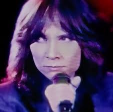 What color were Benny's eyes?