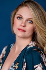 My Gay Roommate (TV Series 2012– )