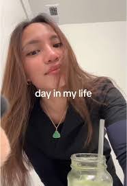 Evelyn Pham's Instagram, Twitter & Facebook