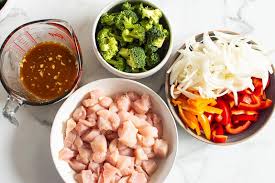 Low sodium soy sauce, chinese 5 spice, chicken, cornstarch. Healthy Chicken Stir Fry 30 Minutes Ifoodreal Com