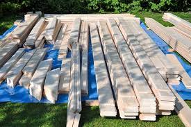 Gartenhaus Im Clockhaus Stil Mit Schlafboden Und Bullauge Gartenhaus Garten Schlafboden