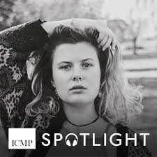 Jess Simmons • Spotlight Artist