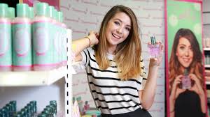 Youtuber zoe sugg pregnant with first child with her partner alfie deyes. What Makeup Does Zoella Use All Of The Brighton Youtuber S Latest Favourite Products Sussexlive