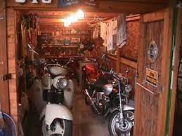 バイクガレージの画像集 diy 自作 作り方 車庫 手作り ハーレー 賃貸 コンテナ 簡易 単管 naver まとめ motorcycle workshop car covers adventure motorcycling