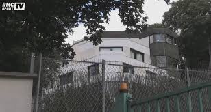 Neymar Bougival Video Images Nouvelle Maison Neymar Bougival Bfm Paris Scoopnest