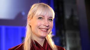 Ei kenelläkään ole käsitystä siitä, mitä on olla joku toinen. Laura Huhtasaaren Haukkumasta Tamperelaiskoulusta Nousi Kohu Nyt Koulu Sai Synninpaaston Yle Uutiset Yle Fi