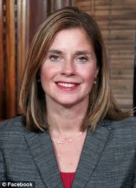 West Wing cast reunites to make video promoting nonpartisan ballot  supporting Michigan Supreme Court candidate (who happens to be the sister  of a cast mate)