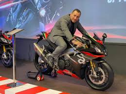 2020 Aprilia Rsv4 1100 Factory And Tuono 1100 Rr Prices Out Zigwheels