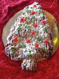 This coffee cake in a cup recipe is the perfect remedy for a sugar craving! Christmas Tree Coffeecake Jarosch Bakery