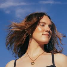 What is the most popular album by Sara Peyton King?