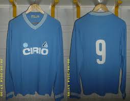 Official ssc napoli instagram account | società sportiva calcio napoli #sscnapoli #sscnworld #forzanapolisempre www.sscnapoli.it. Napoli Home Fussball Trikots 1984 1985 Sponsored By Cirio