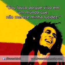 Alfarita constantia anderson (conhecida como rita marley, após seu casamento com o rei do reggae, bob marley) foi uma mulher que não teve uma vida fácil, teve que cuidar de cinco filhos (além dos filhos que bob marley teve com. 41 Melhor Ideia De Frases De Bob Marley Bob Marley Frases Bob