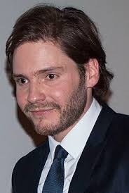 File:Daniel Brühl (cropped).jpg