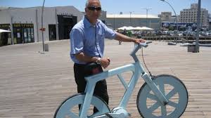 Wir möchten es für studierende so einfach wie möglich machen, die lernunterlagen auszudrucken. Ein Fahrrad Aus Pappe Wirtschaft