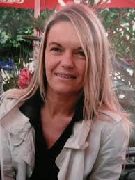 Sylvie VINOT, 59 ans (FRIEDRICHSHAFEN, ESTISSAC, PARIS)