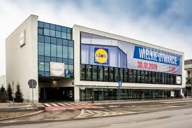 Na stronie sklepu internetowego lidl można znaleźć nie tylko aktualne oferty i promocje, ale również okazje na następny tydzień lub okazje. Ogromny Lidl W Warszawie Najnowoczesniejszy Sklep W Polsce Jest Pietrowy I Ekologiczny Warszawa Nasze Miasto