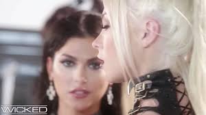 Transsexual Group Sex With Jessica Drake - XNXX.COM