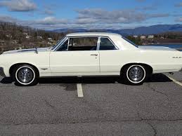 Image result for Ivory White 1964 Daihatsu
