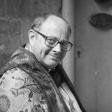 Helen Wickham (@MrsNogs)