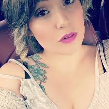 Candace Fink's Instagram, Twitter & Facebook