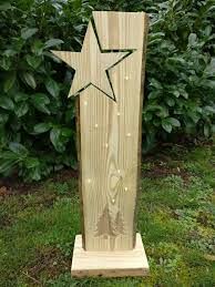 Bildergebnis Fur Skulpturen Aus Holz Fur Den Garten Smallwoodcrafts Deko Holz Weihnachten Weihnachten Holz Weihnachtsholz